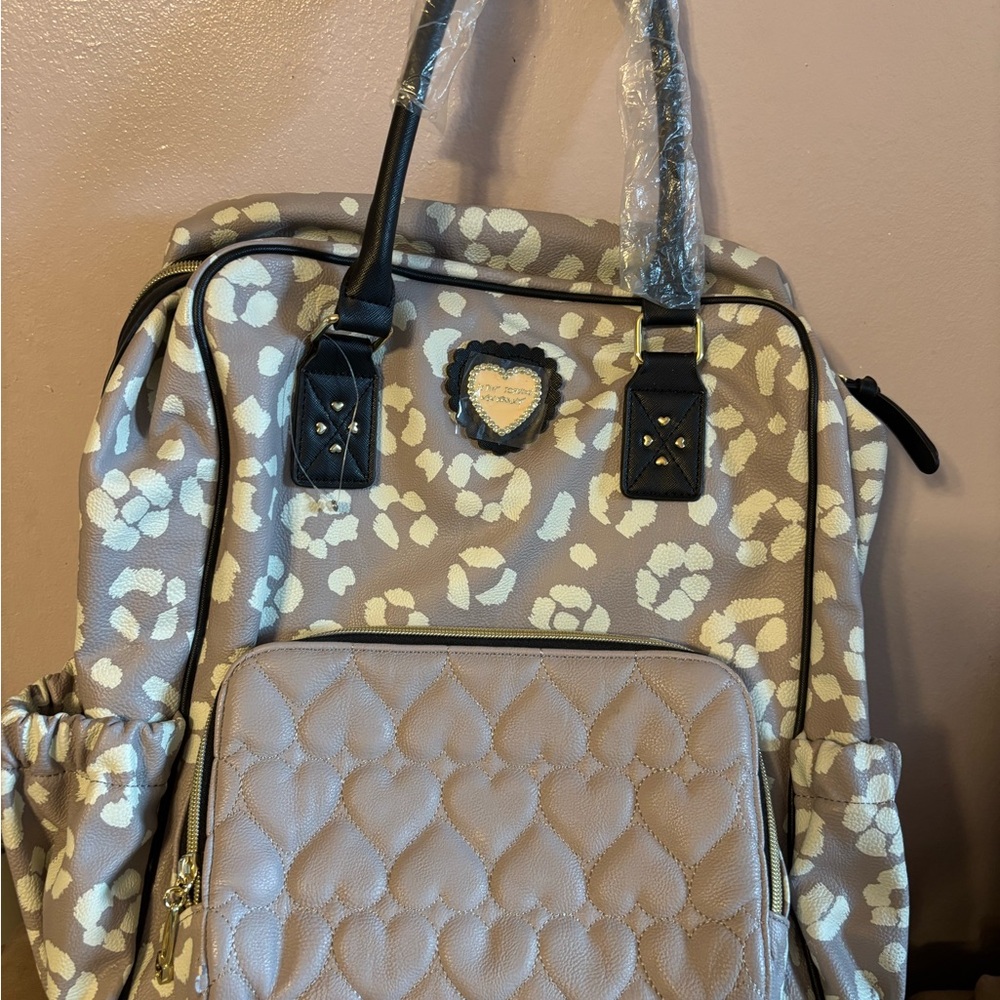 NWT!!! Betsey Johnson Stylish Women's Bag/backpack